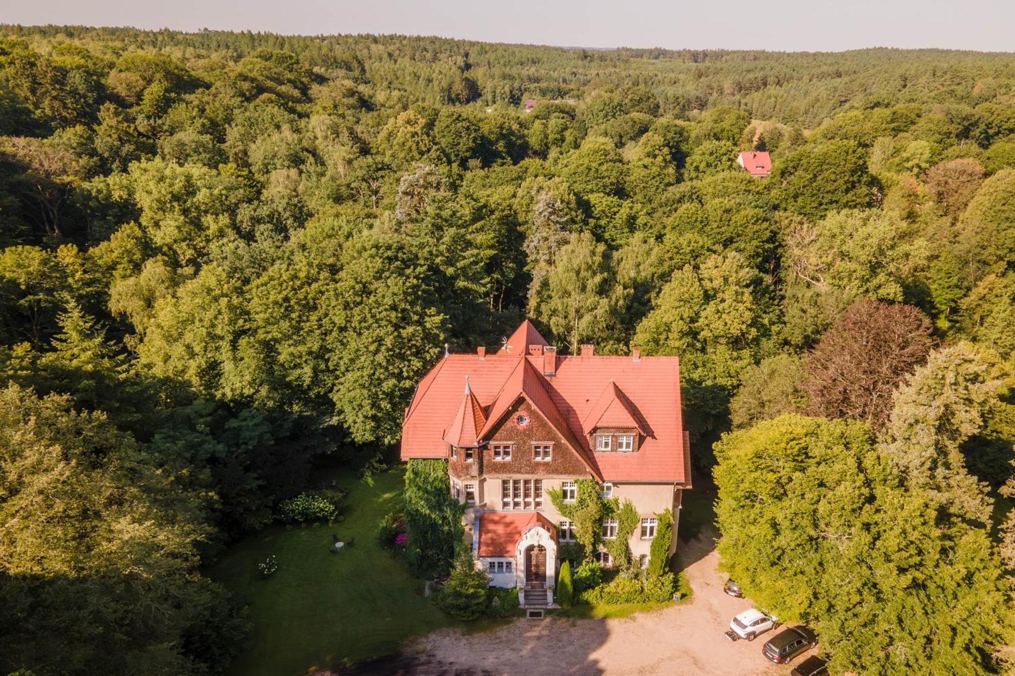 Palac Mysliwski Orle Solutions Miroslawiec Bagian luar foto